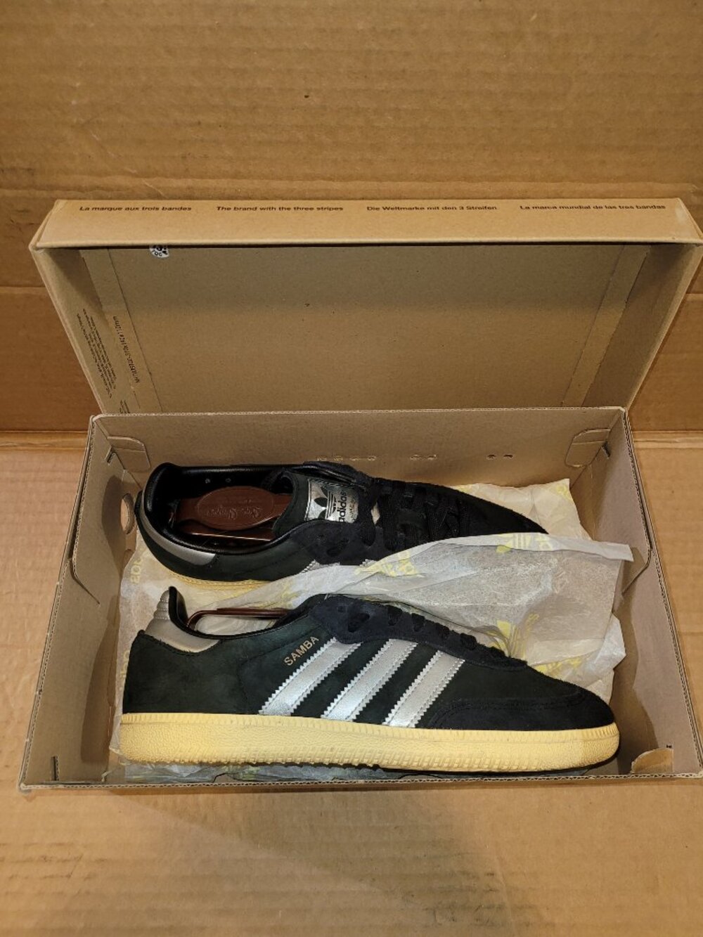 Adidas Originals Women's Black/Silver/Yellow Samba OG Sneakers IE8128 Size 8.5 - Picture 7 of 16